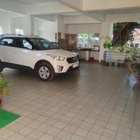 Two Bedroom House Madikeri Luaran gambar